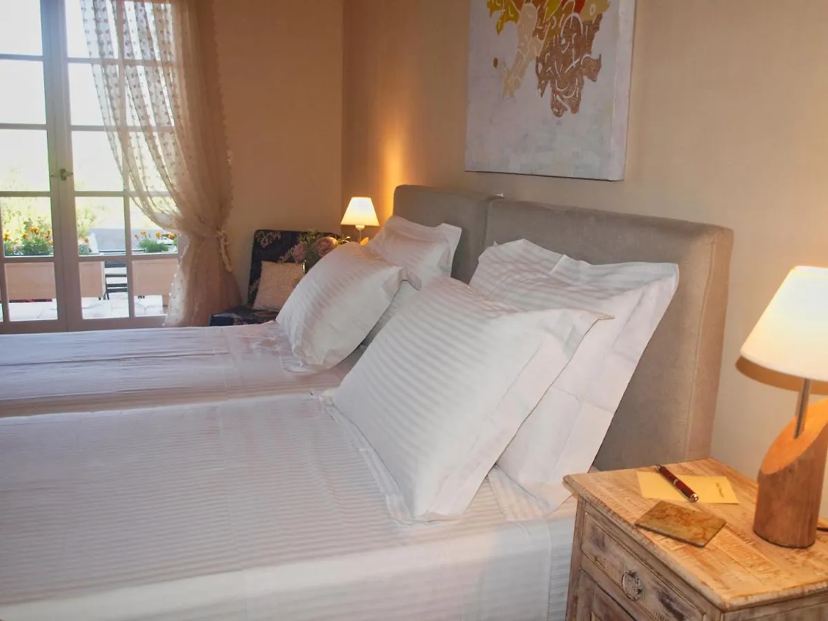 Penelope Dream Pool Villa Minia